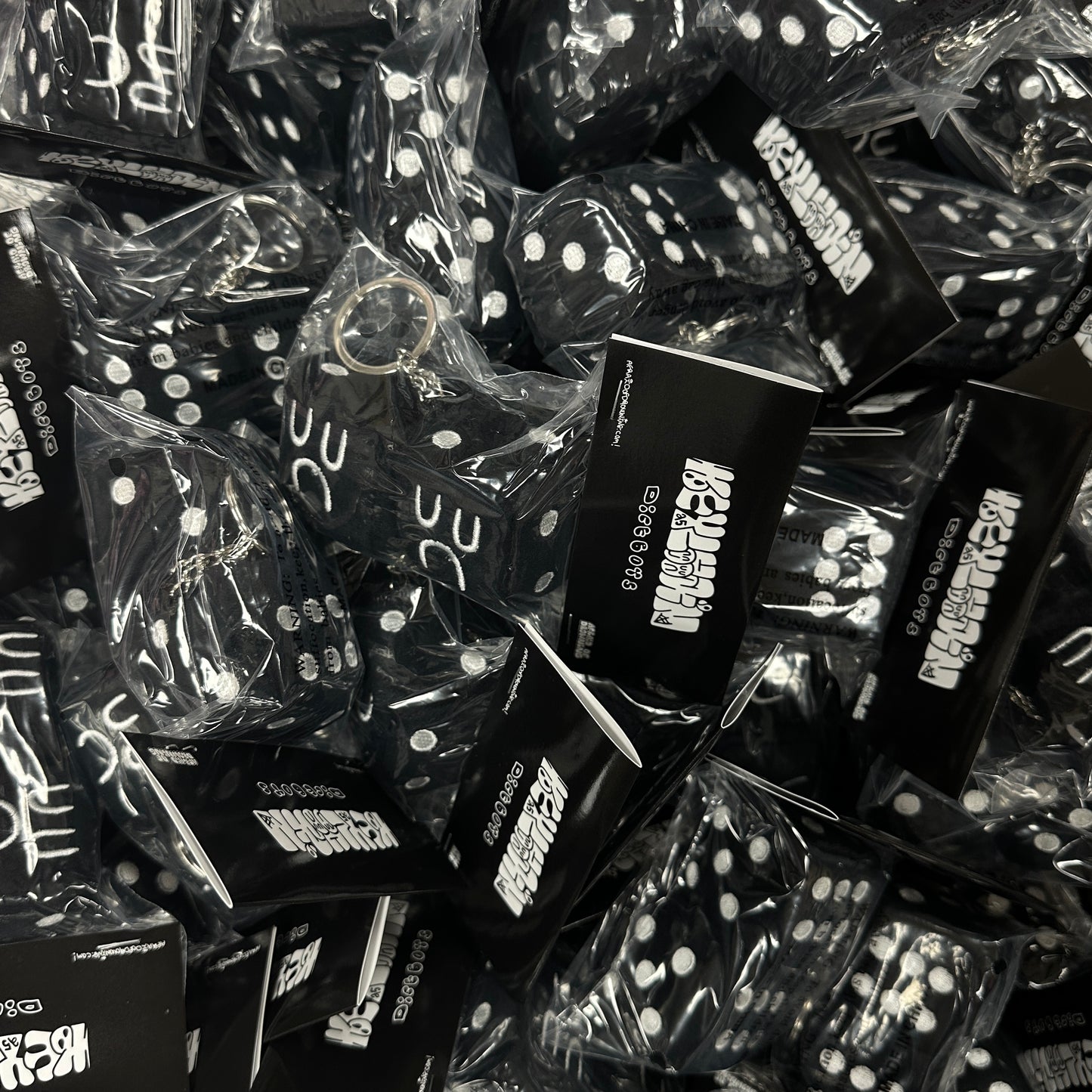 DICEBOY PLUSHIE KEYCHAIN - BLACK