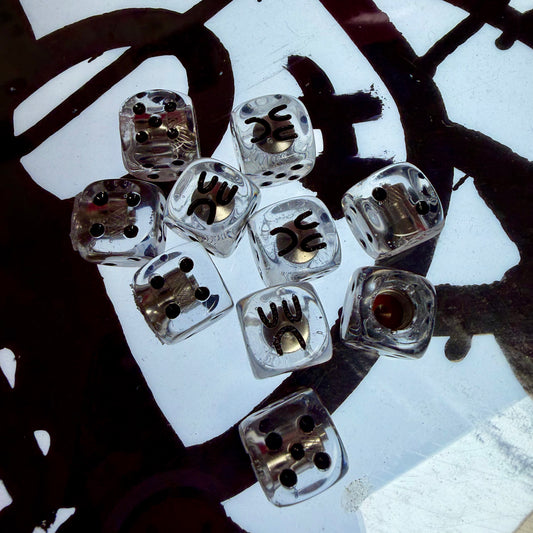 VALVE CAP DICE BOYS - CLEAR ICE SET