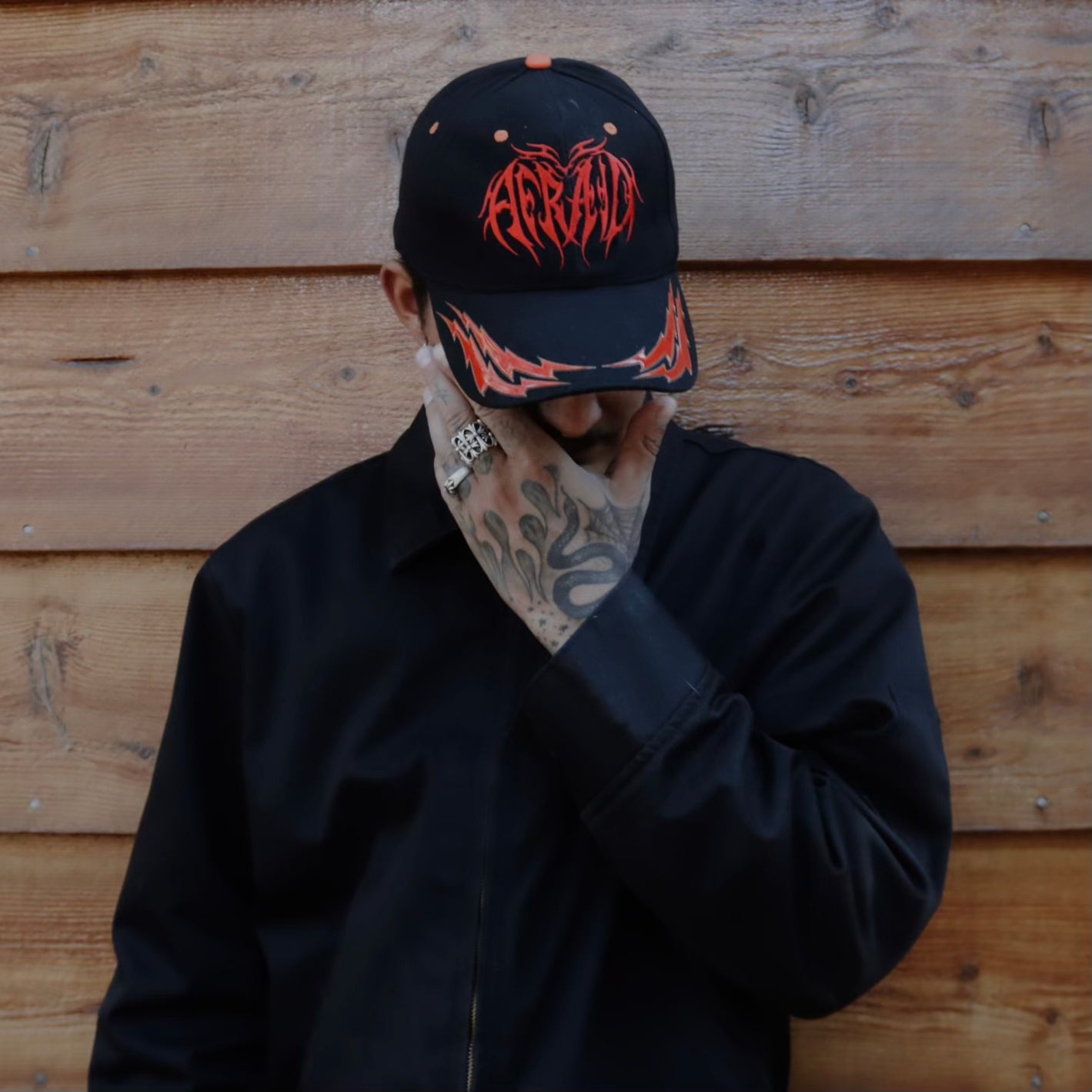 AFRAID TRIBAL TRASH HAT - BLACK